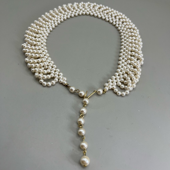 Classic Pearl Necklace and Earring Set - Picture 4 of 7